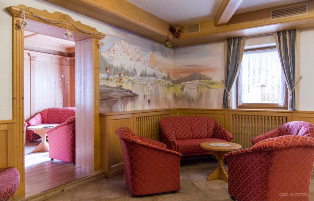 Hall Hotel Genzianella in Val di Fiemme in Trentino