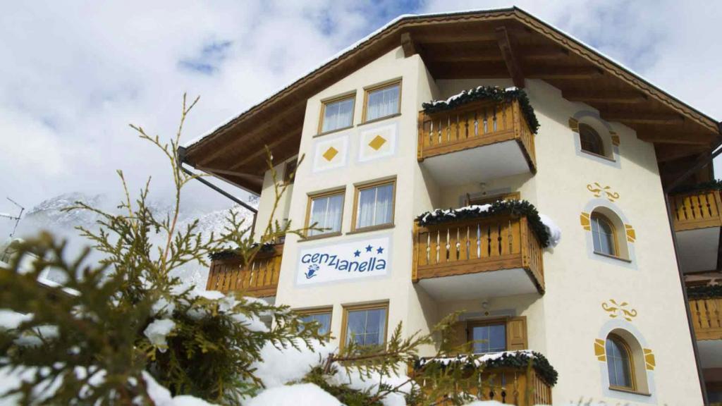 Panorama invernale Hotel Genzianella Ziano di Fiemme Val di Fiemme