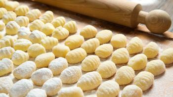 Potatoes dumpling “della Nonna Nella” with 4 cheeses of Fiemme